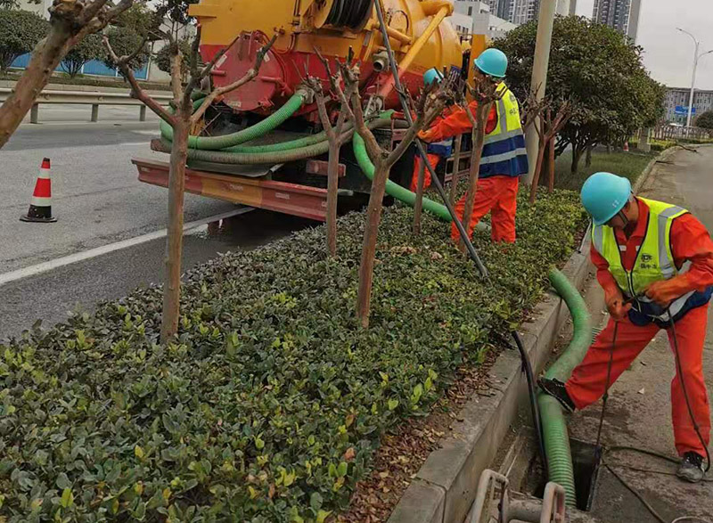 石龙市政管道清淤